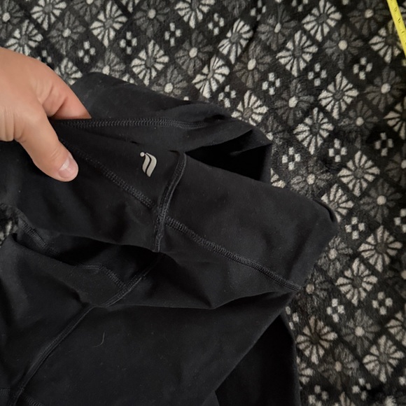 Fabletics Powerhold Leggings - Picture 5 of 5